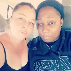 Meet your Posher, Dee